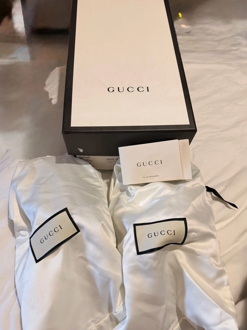 Gucci elegant black